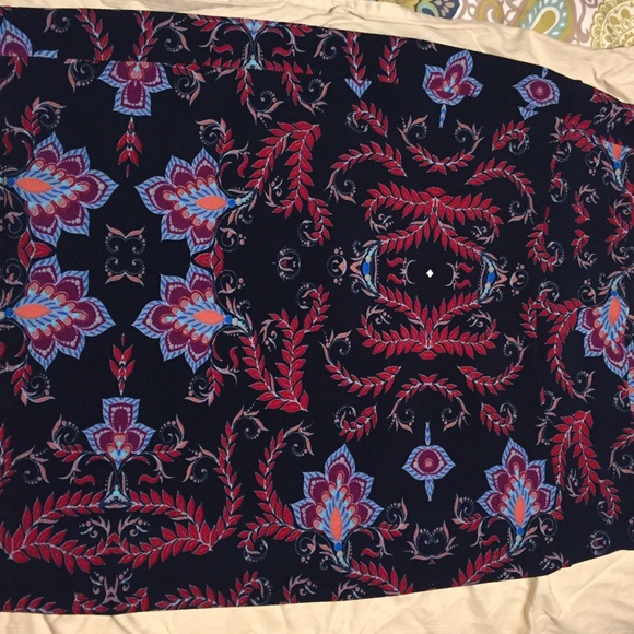 LuLaRoe Dresses & Skirts - Lularoe Cassie skirt 3x cute pattern